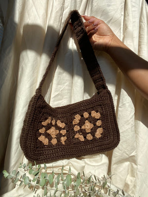 Granny’s Crocheted Shoulder Bag